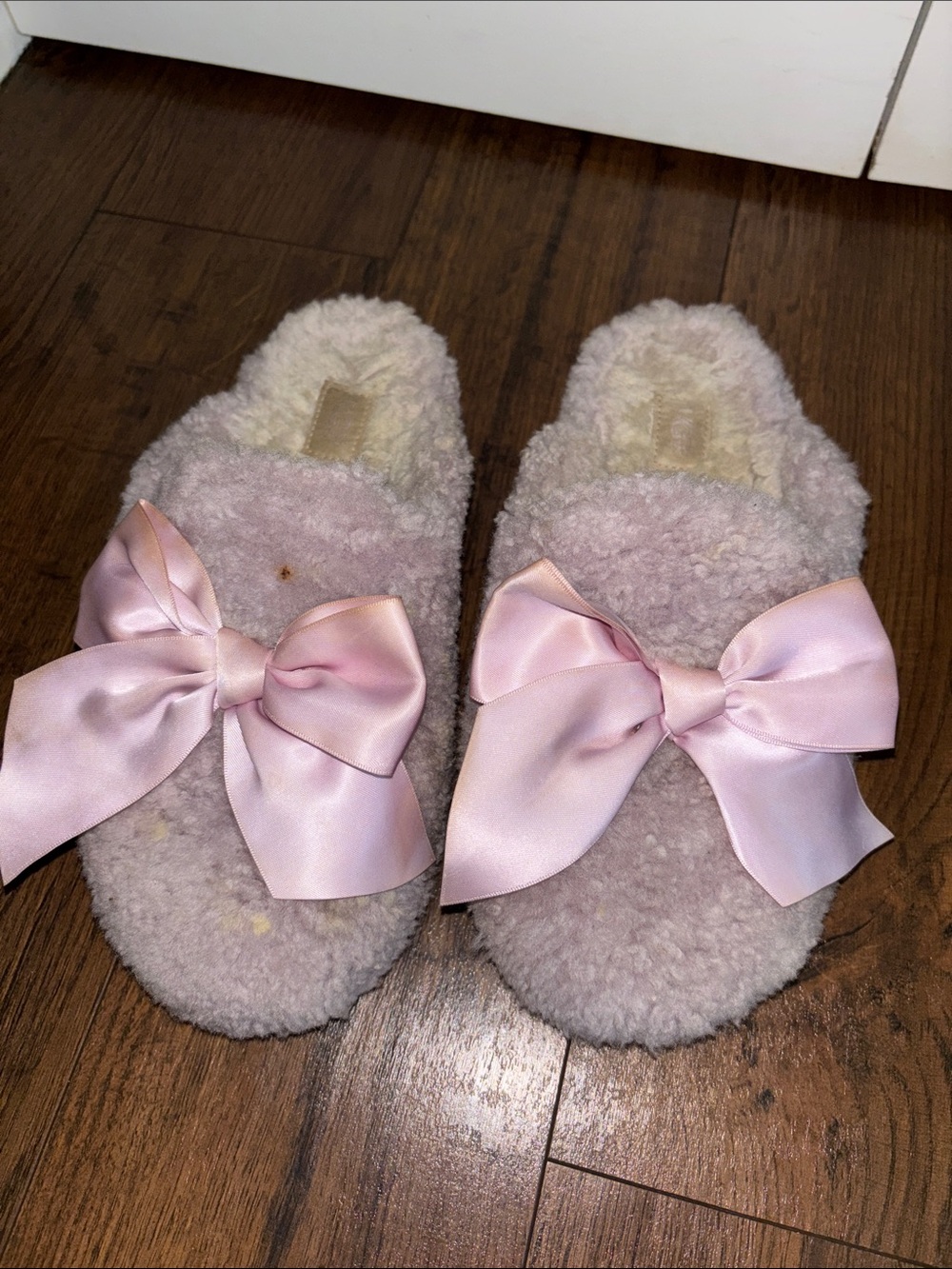 Plush Purple Bow Slippers